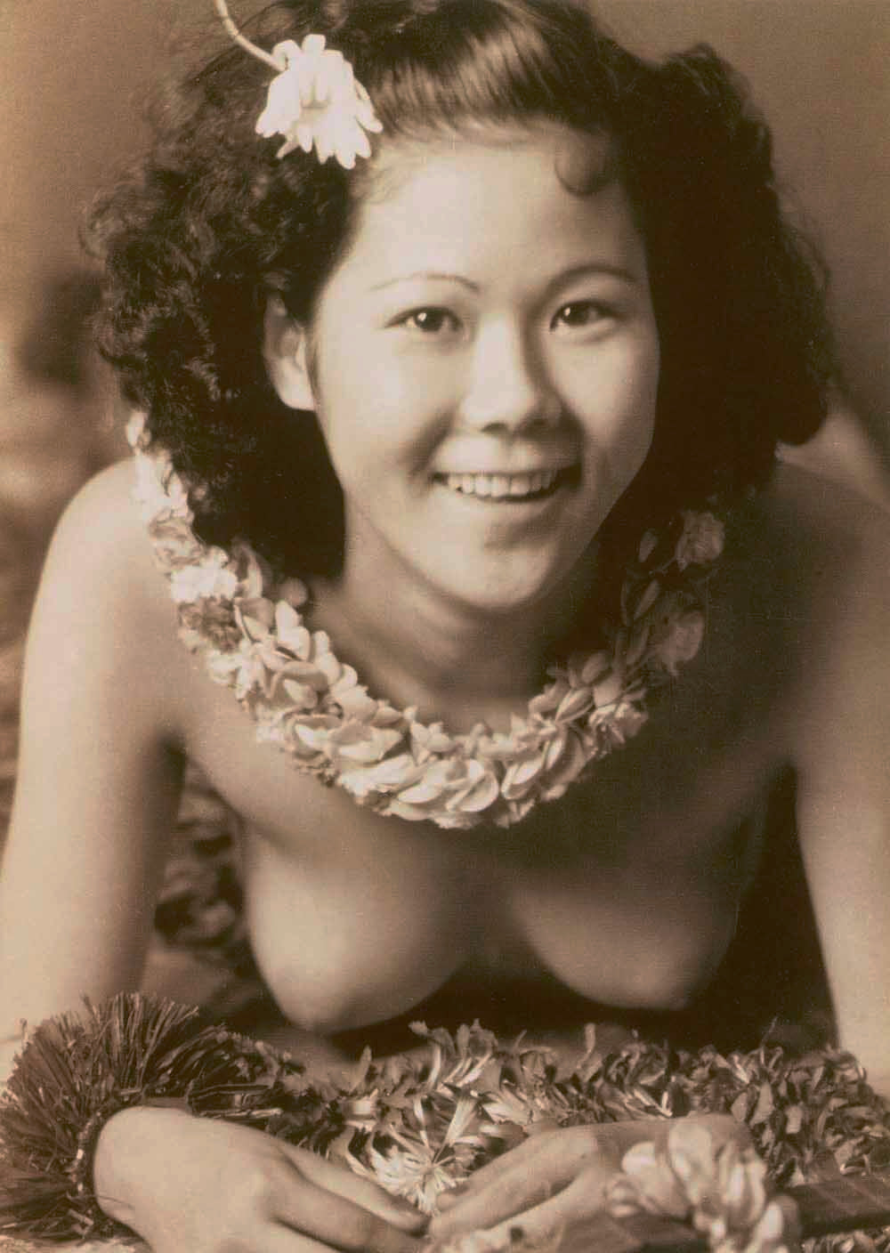 Hawaiian Plumeria Wahine Hula Girl Poster 0000-4917