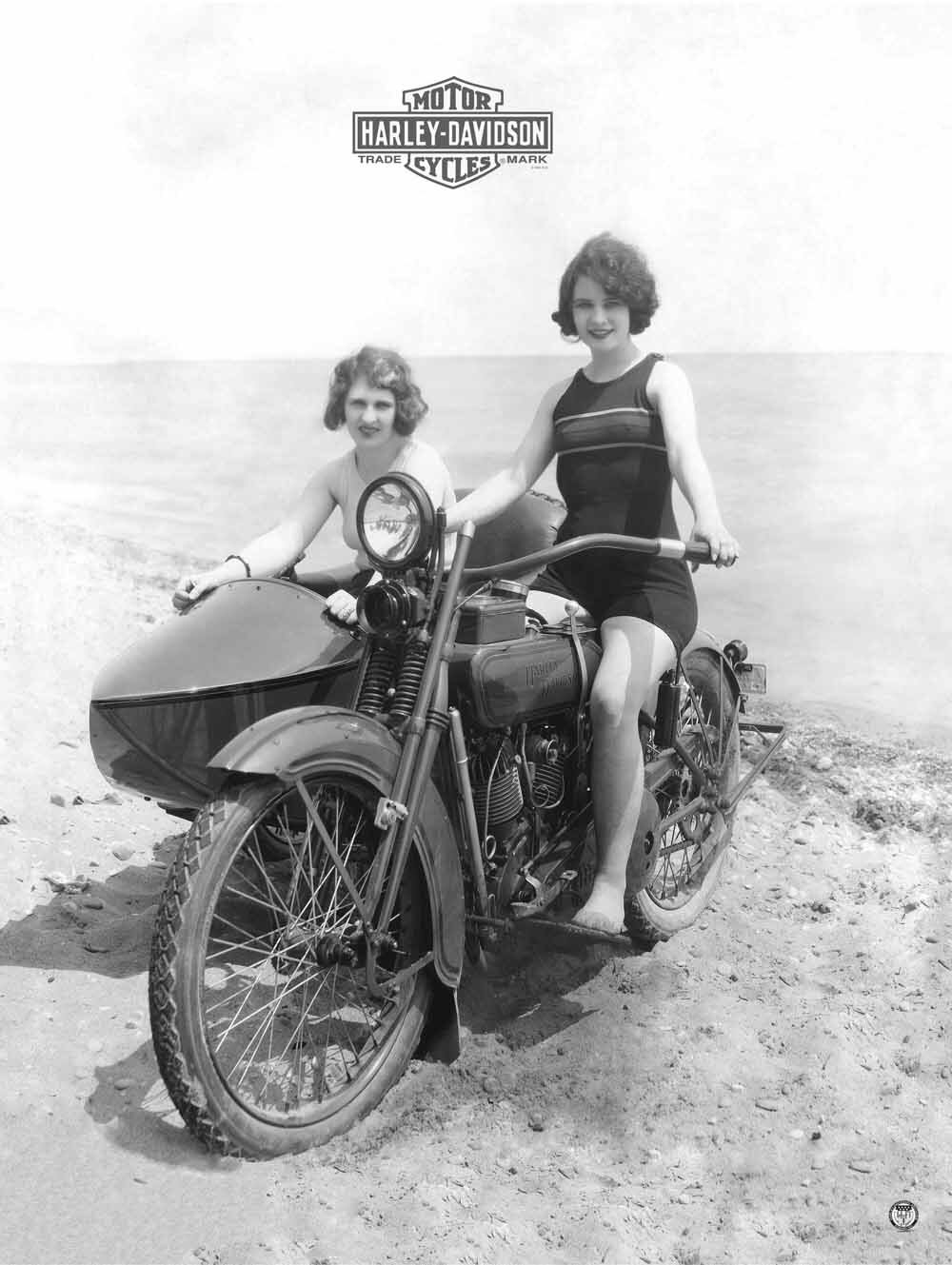 Women on Motorcycles 0000-6238 0000-6238