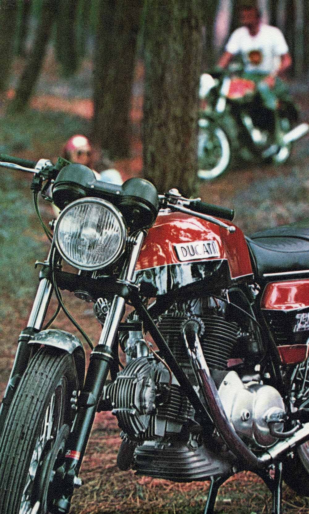 Motorcycle from Front 0000-8817